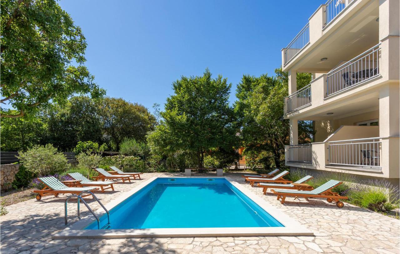 Beautiful Apartment In Pinezici With Wifi Экстерьер фото