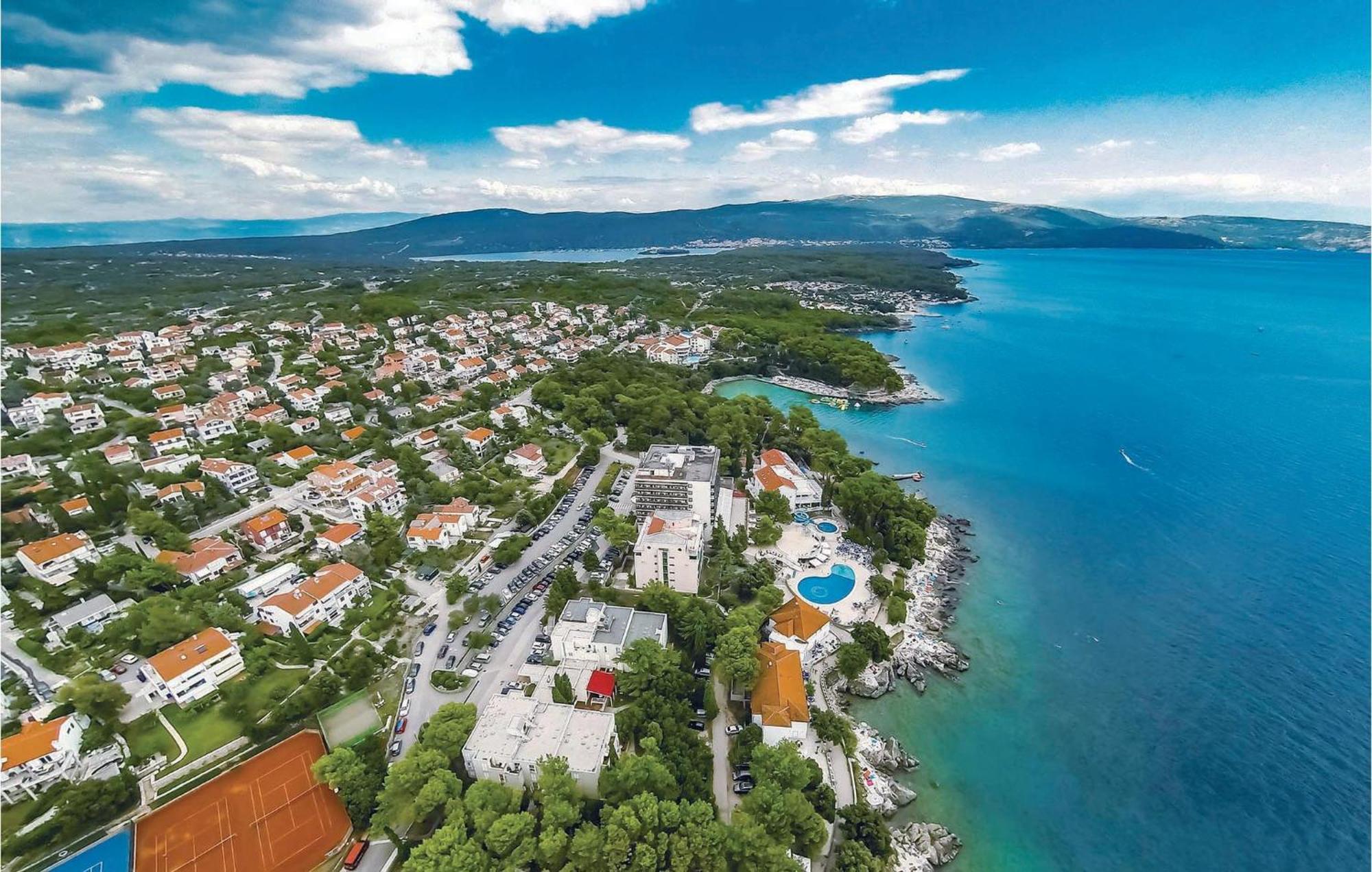 Beautiful Apartment In Pinezici With Wifi Экстерьер фото