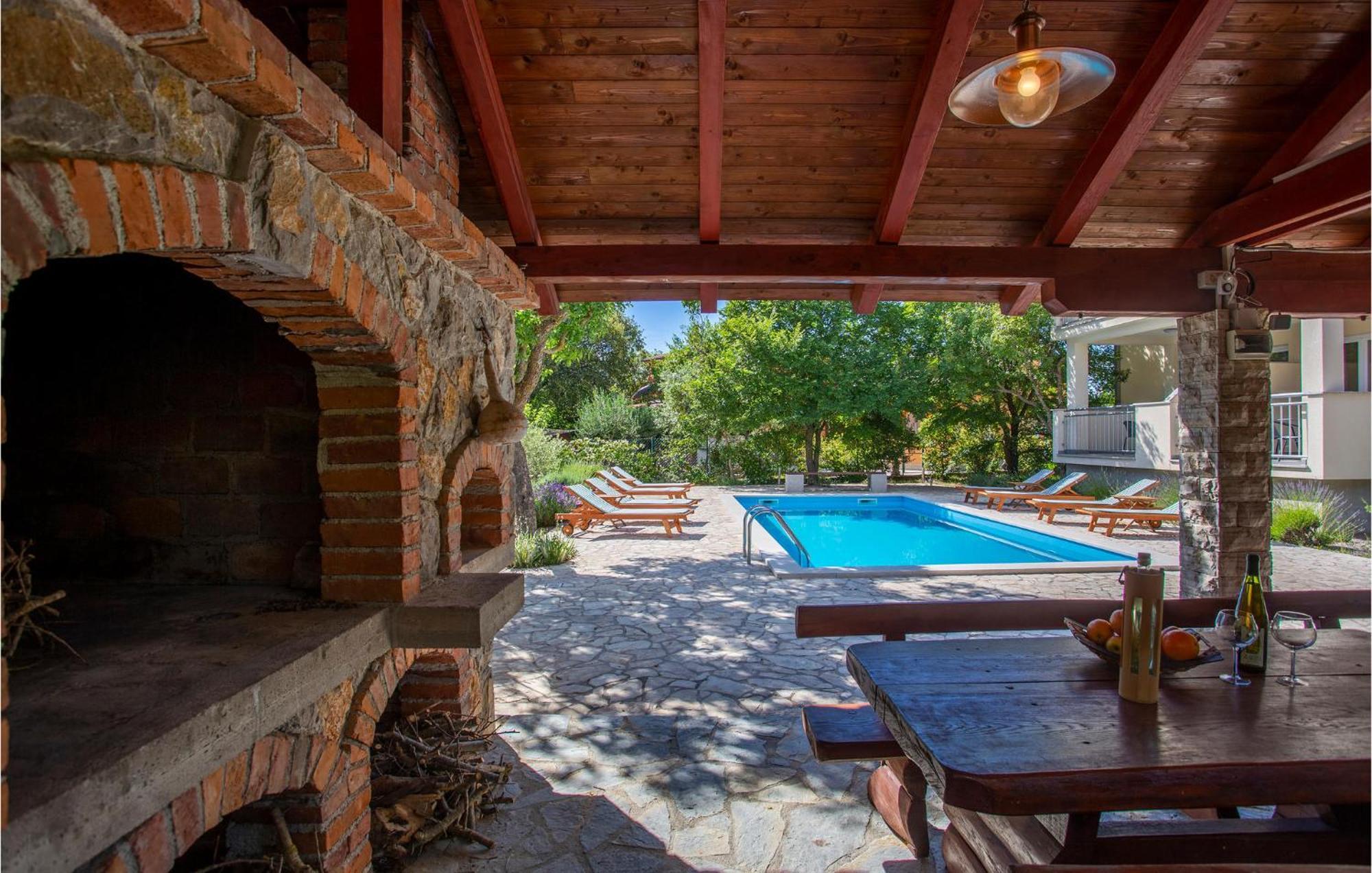Beautiful Apartment In Pinezici With Wifi Экстерьер фото