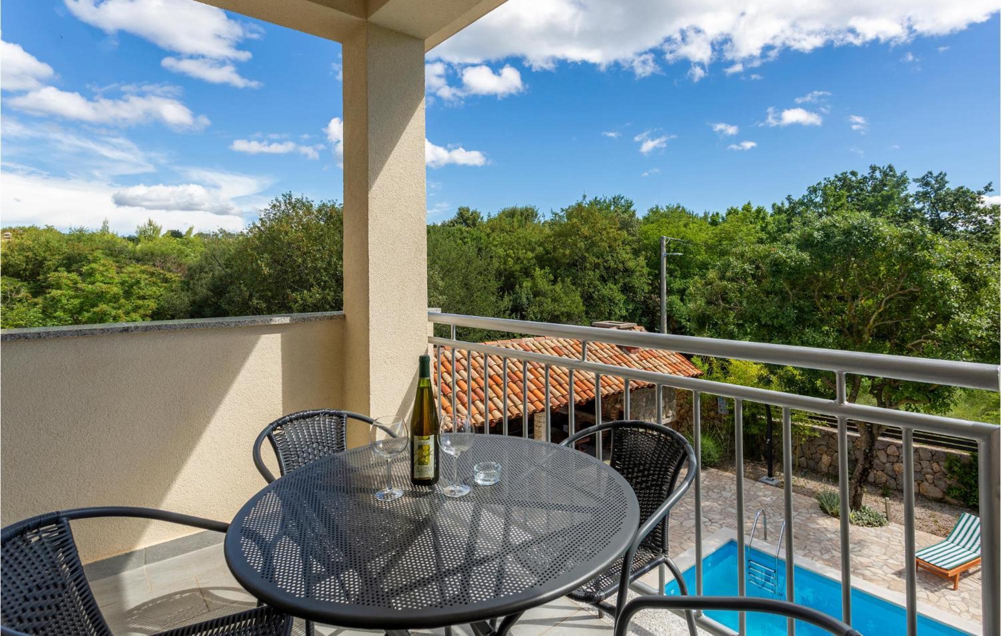 Beautiful Apartment In Pinezici With Wifi Экстерьер фото