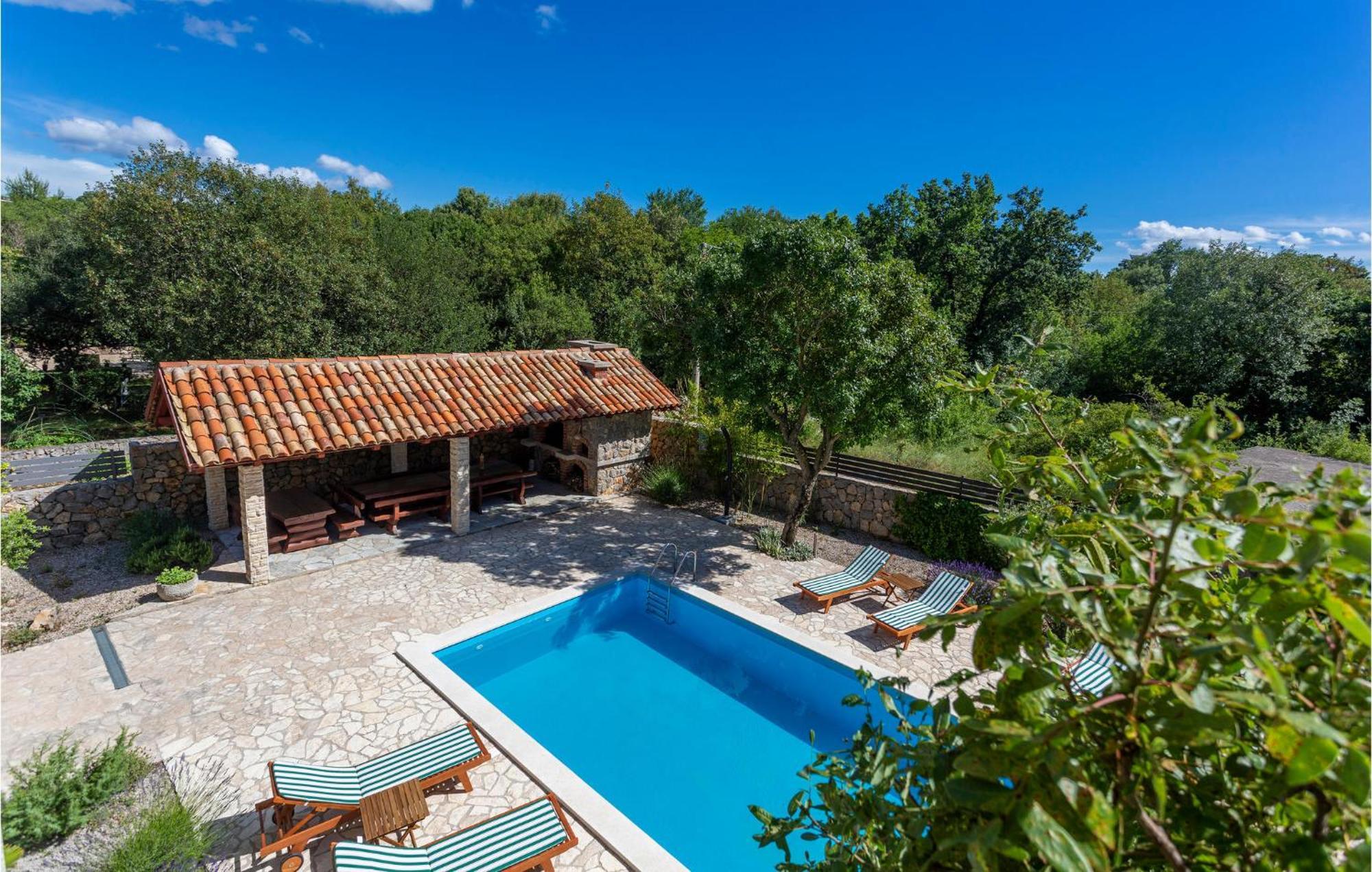 Beautiful Apartment In Pinezici With Wifi Экстерьер фото