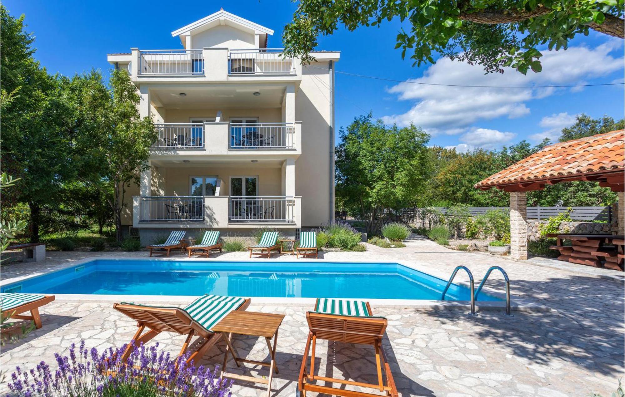 Beautiful Apartment In Pinezici With Wifi Экстерьер фото